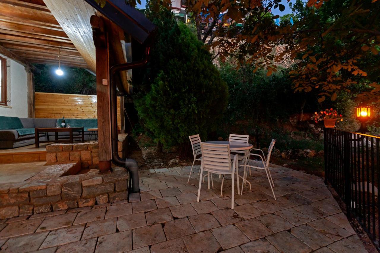 Ваканционна къща Bitrak House Megdani