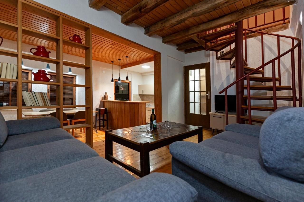 Ваканционна къща Bitrak House Megdani